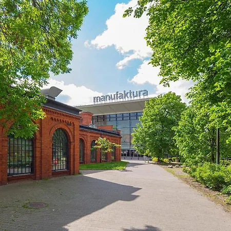 Lodz4Rent - Premium Apartments 9,7 - Manufaktura D77 Parking - Wiosna 2025 Exterior photo