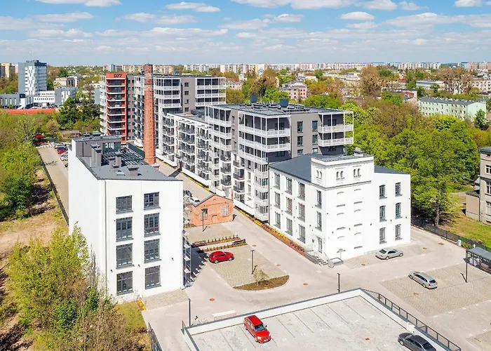 Lodz4Rent - Premium Apartments 9,7 - Manufaktura D77 Parking - Wiosna 2025