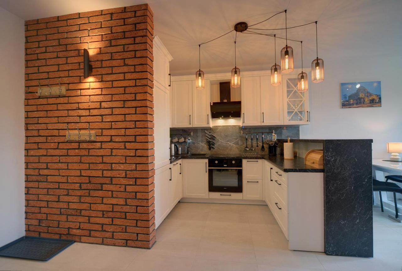 Apartment Lodz4rent - Premium 9,7 - Manufaktura D77 Parking - Wiosna 2025 Lodz (Lodz)